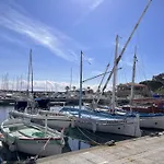 Ca350-004 4 Personnes Sur *