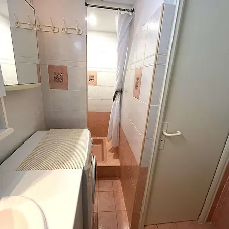 Ca350-004 4 Personnes Sur Appartement *