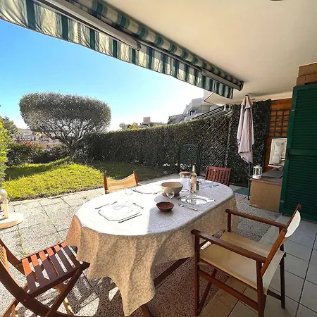 Ca350-004 4 Personnes Sur * 카발레르쉬르메르