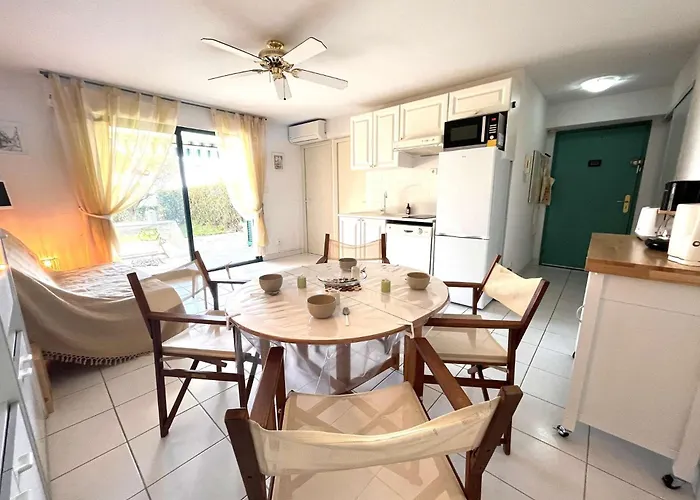 Ca350-004 4 Personnes Sur *