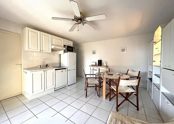 Ca350-004 4 Personnes Sur